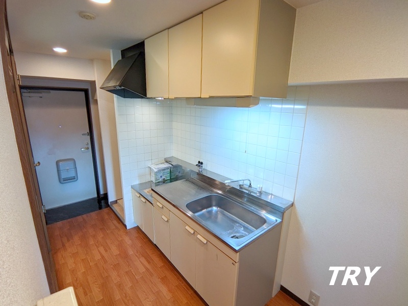 キッチン　広めのキッチンスペース