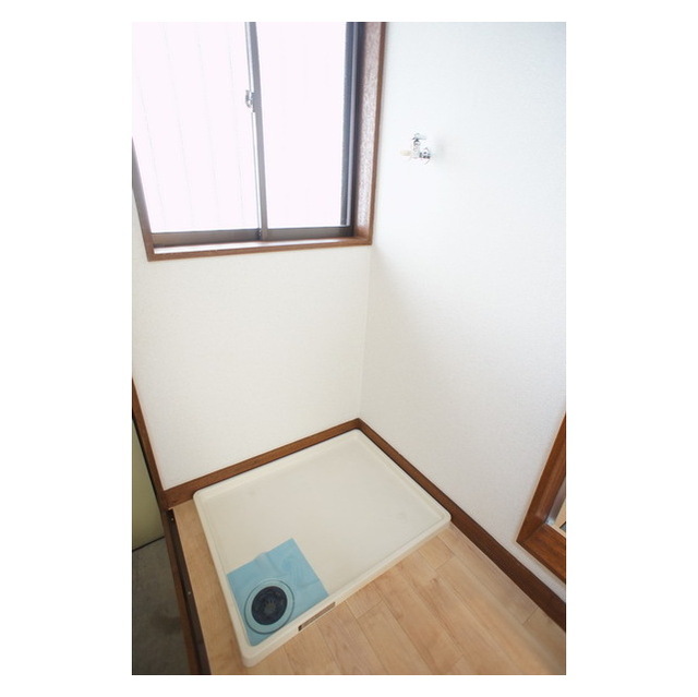 その他設備　防水板付きの洗濯機置き場