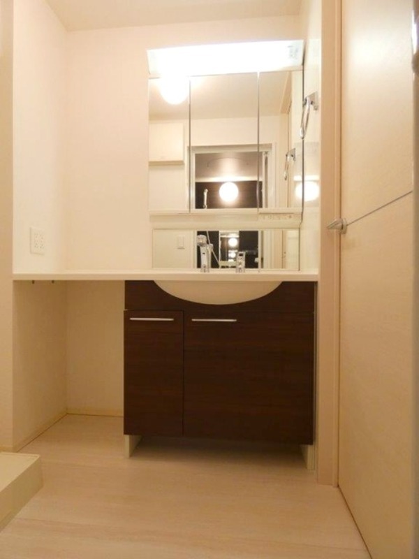 洗面設備　図面と現状に相違がある場合には現状を優先