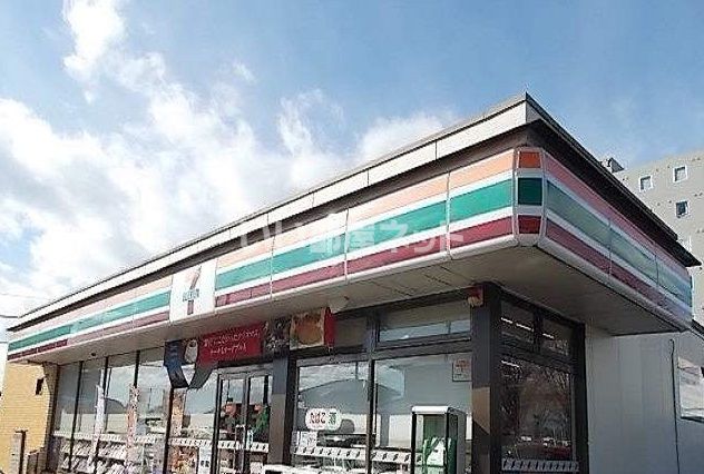 コンビニ　セブンイレブン　那須塩原駅西口店（コンビニ）まで852m
