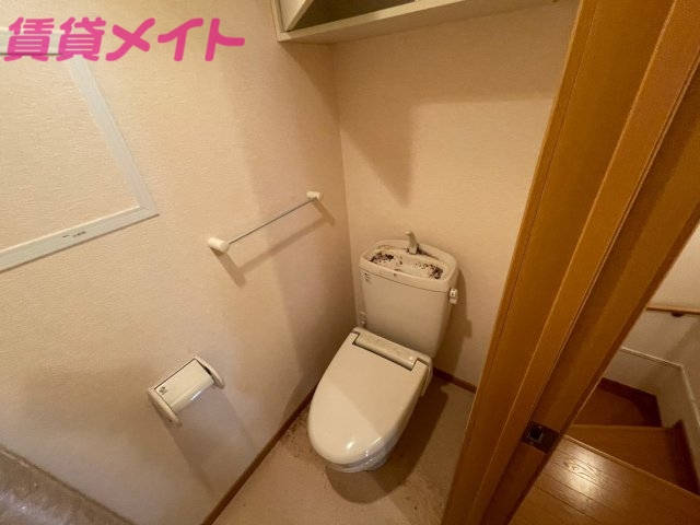 トイレ　反転タイプ参考写真