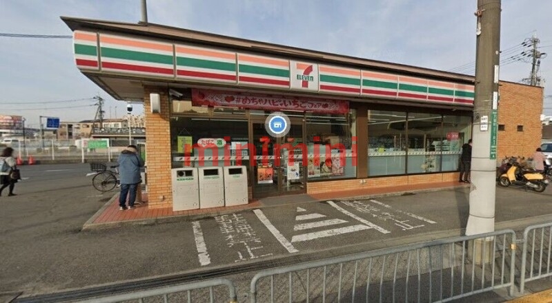 コンビニ　セブンイレブン高槻大冠町店（コンビニ）まで369m