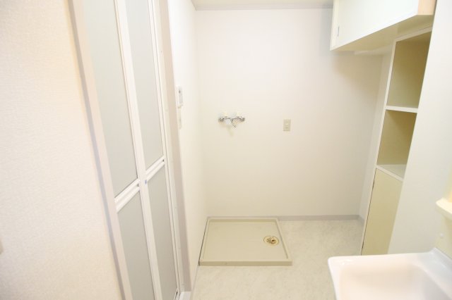 その他設備　洗面所に洗濯機置けますよ☆