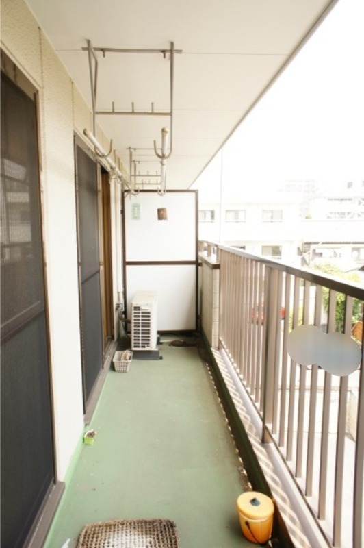 バルコニー　図面と現状に相違がある場合には現状を優先