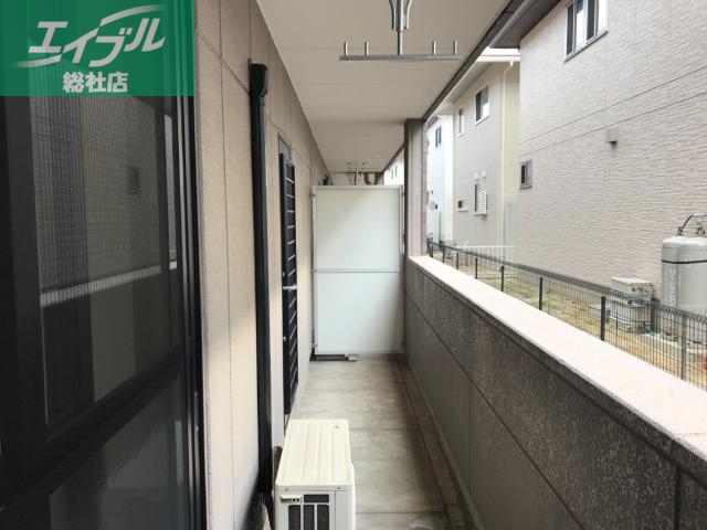 バルコニー　ベランダ