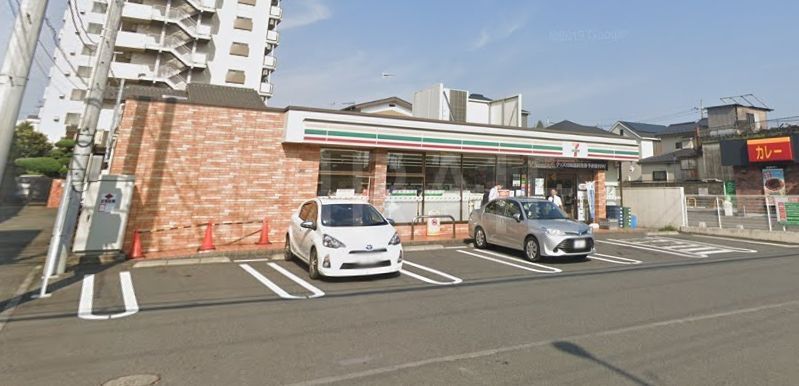 コンビニ　セブンイレブン大和深見店（コンビニ）まで350m