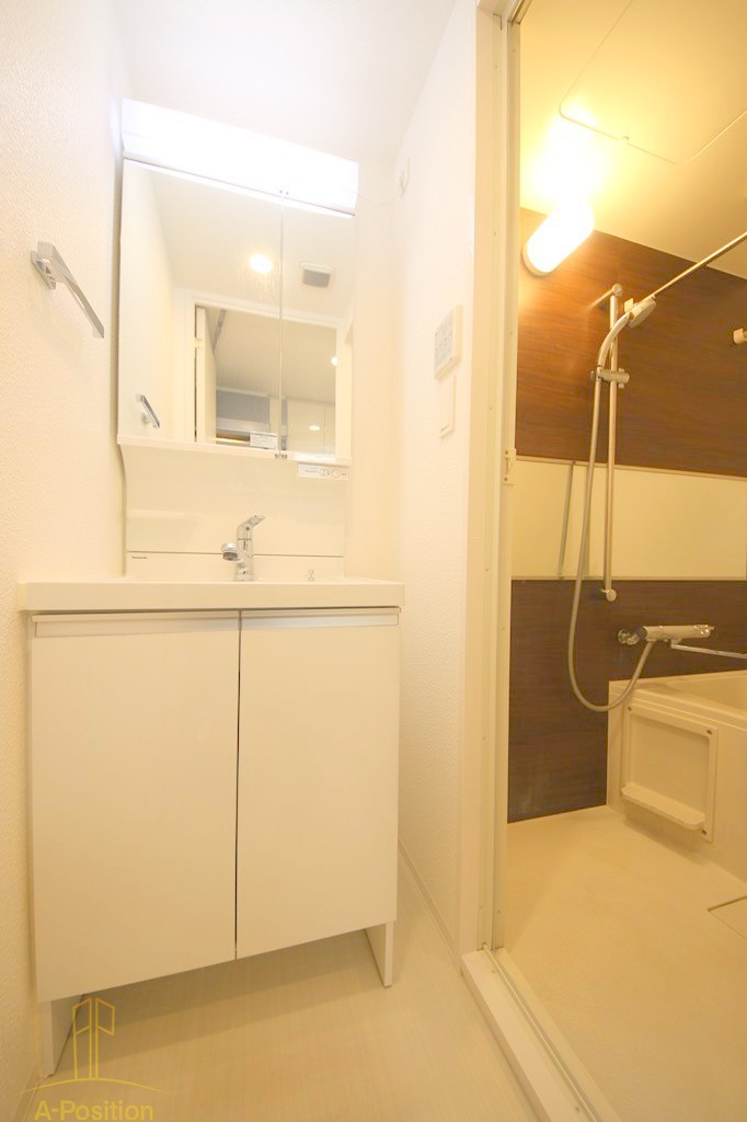 洗面設備　レオンコンフォート難波クレア