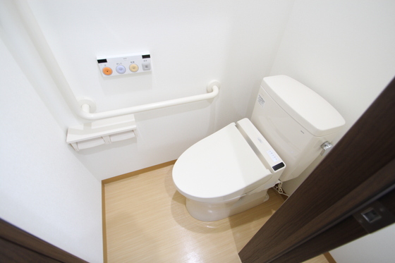 トイレ　※別部屋のお写真になります