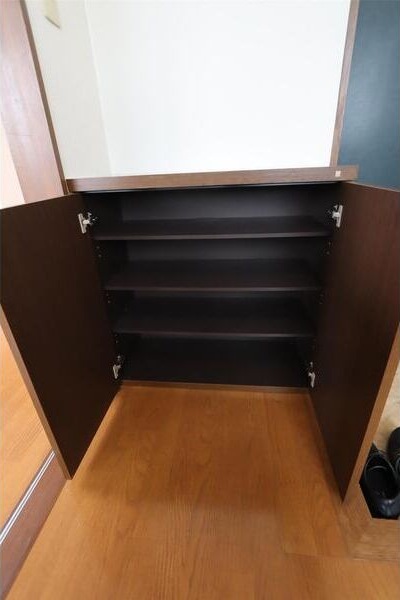 玄関　シューズボックス