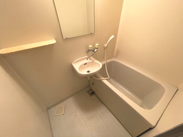 バス・シャワールーム　詳細は、RISUMO江坂本店→06-6155-7137まで♪