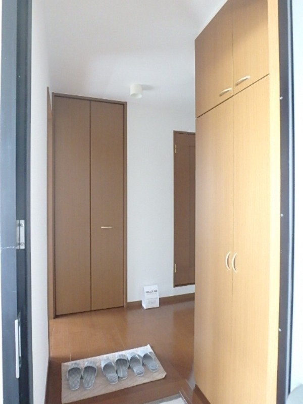 玄関　図面と現状に相違がある場合には現状を優先