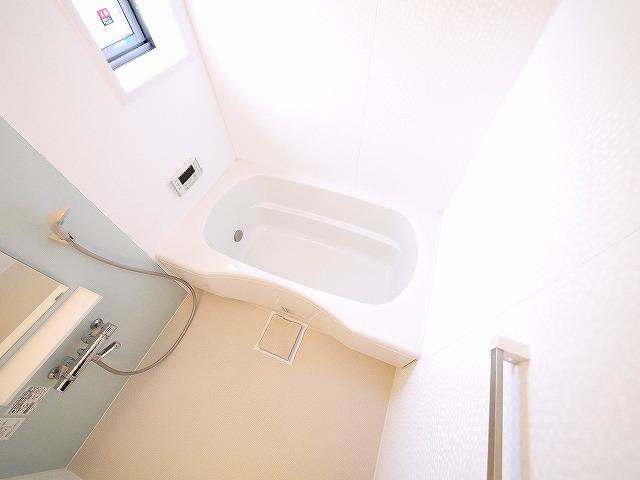 バス・シャワールーム　きれいなお風呂です