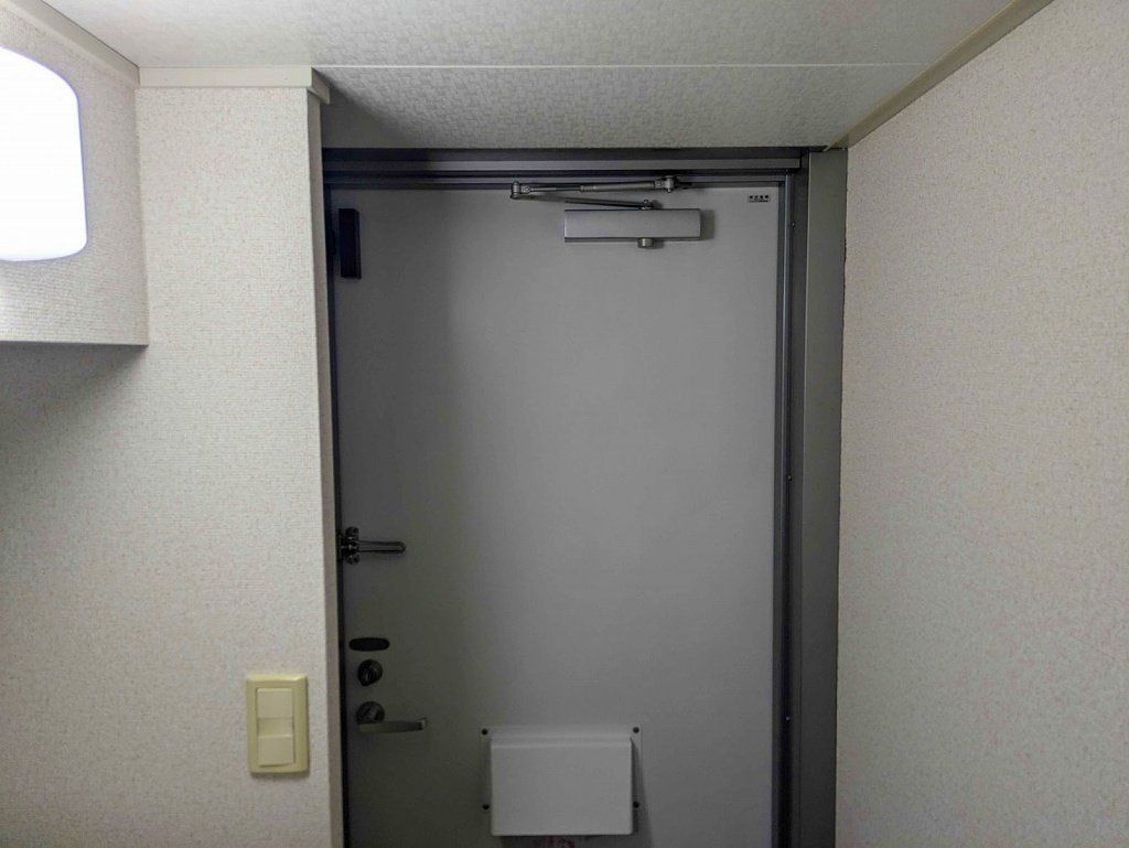 玄関　★お問い合わせはタウンハウジングまで★