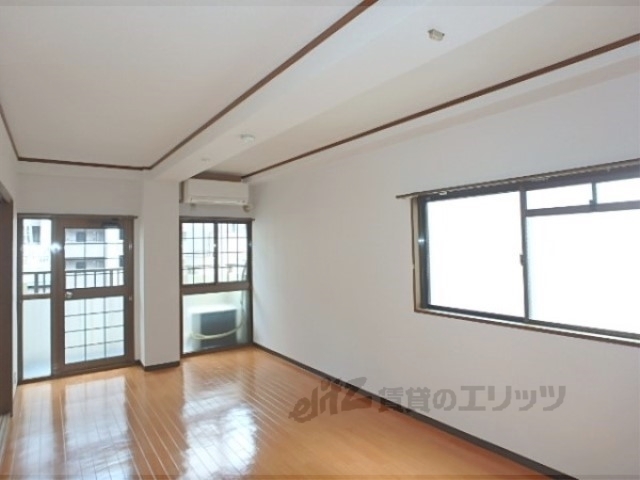 居室・リビング　居室