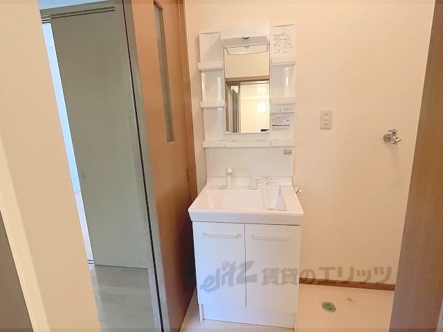 洗面設備　独立洗面台