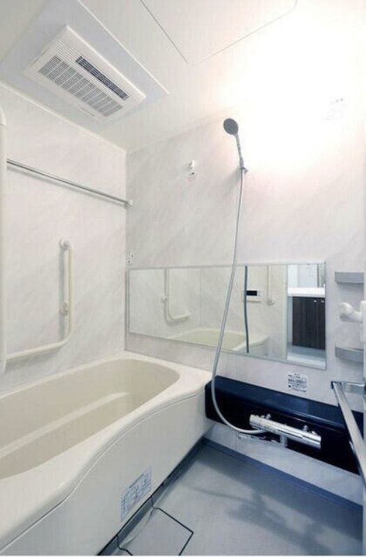 バス・シャワールーム　バス