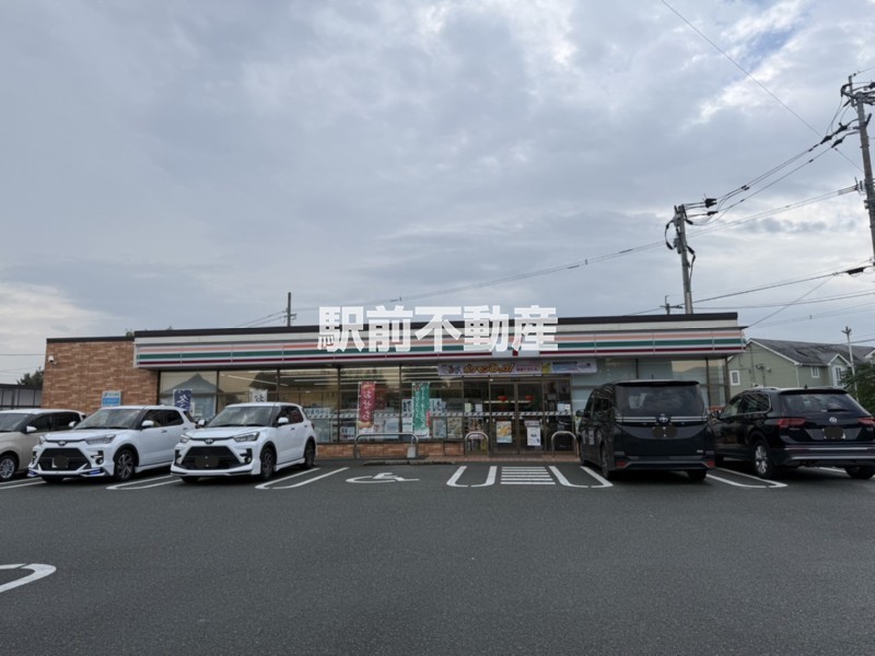 コンビニ　セブンイレブン川瀬店（コンビニ）まで600m