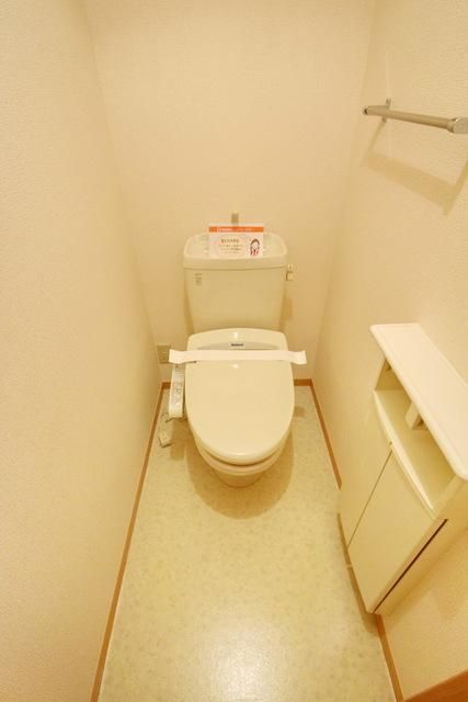 トイレ　温水洗浄便座☆