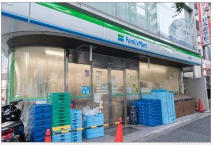 コンビニ　ファミリーマート　北新宿店（コンビニ）まで87m