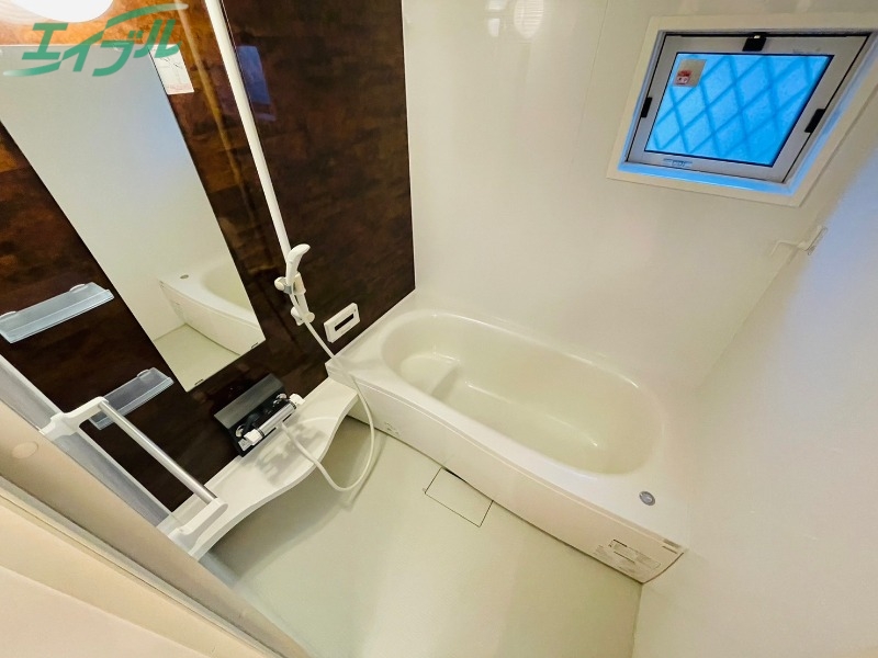 バス・シャワールーム　同型参考写真