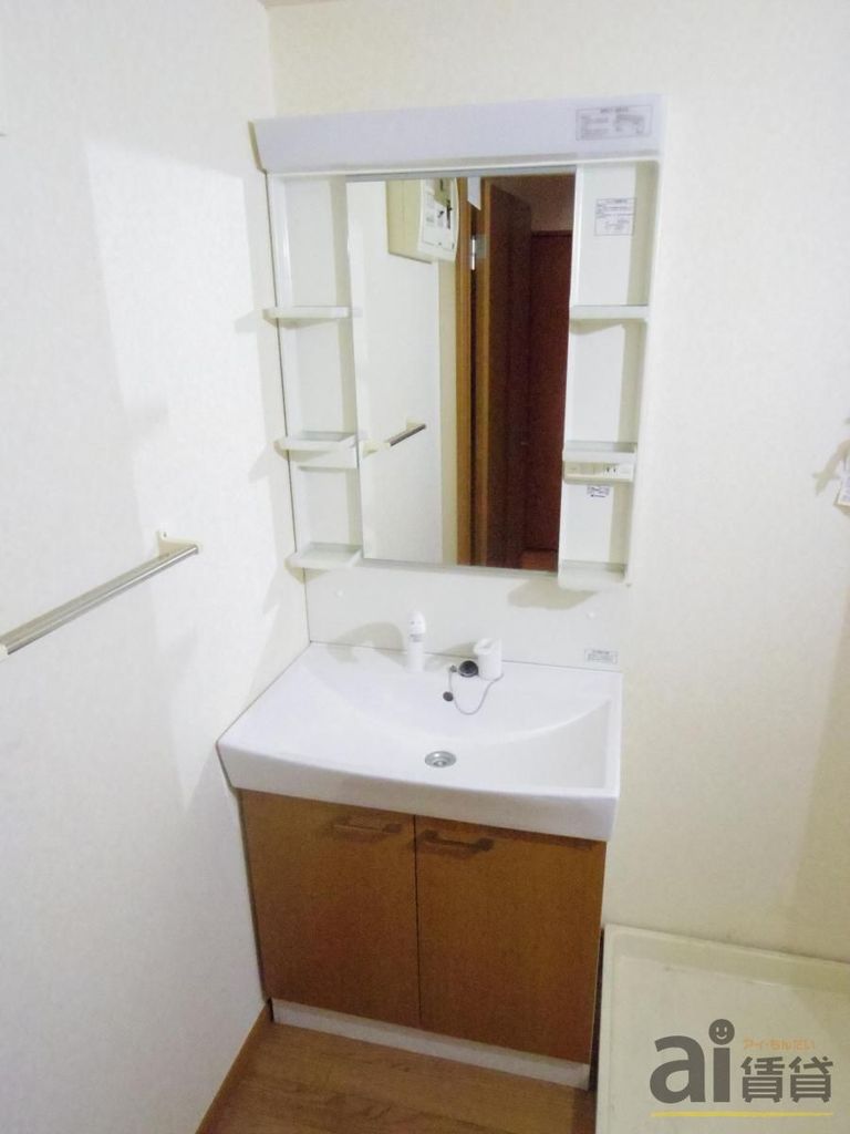 洗面設備　※同施工写真です