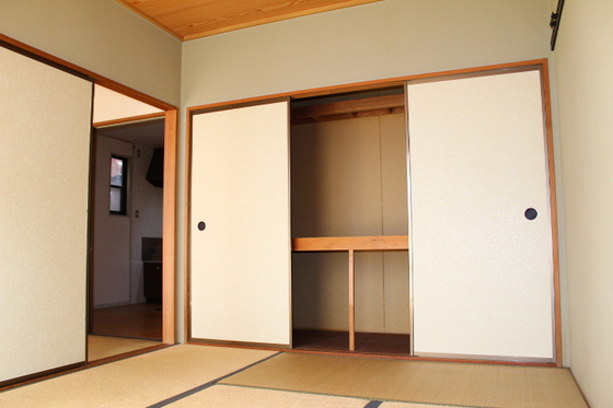 収納　※別号室の写真です