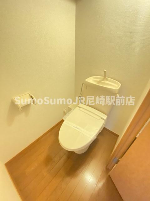 トイレ　清潔感のあるトイレです