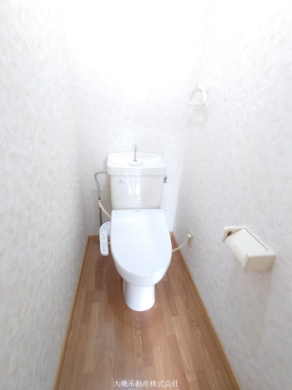 トイレ　※別部屋写真の為イメージ。