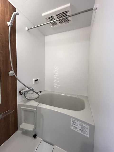バス・シャワールーム　浴室乾燥機付き