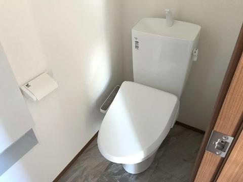 トイレ　トイレ