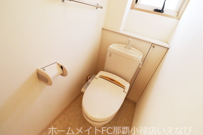 トイレ　※別部屋・反転タイプです