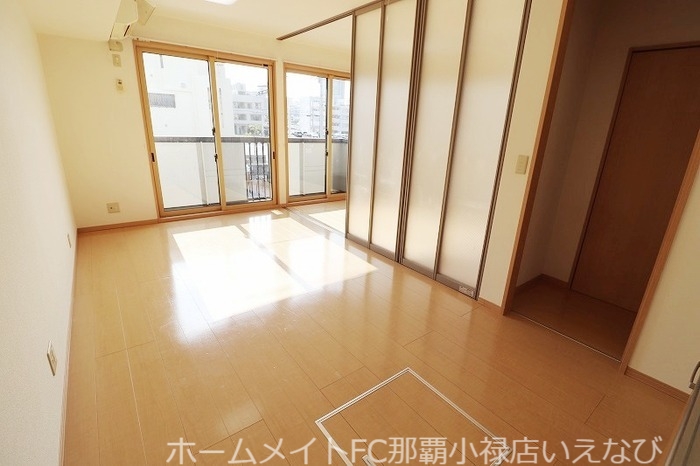 居室・リビング　※別部屋・反転タイプです