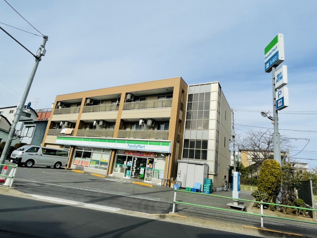 コンビニ　ファミリーマート 西亀有二丁目店（コンビニ）まで155m