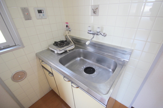 キッチン　＊参考別部屋写真になります。