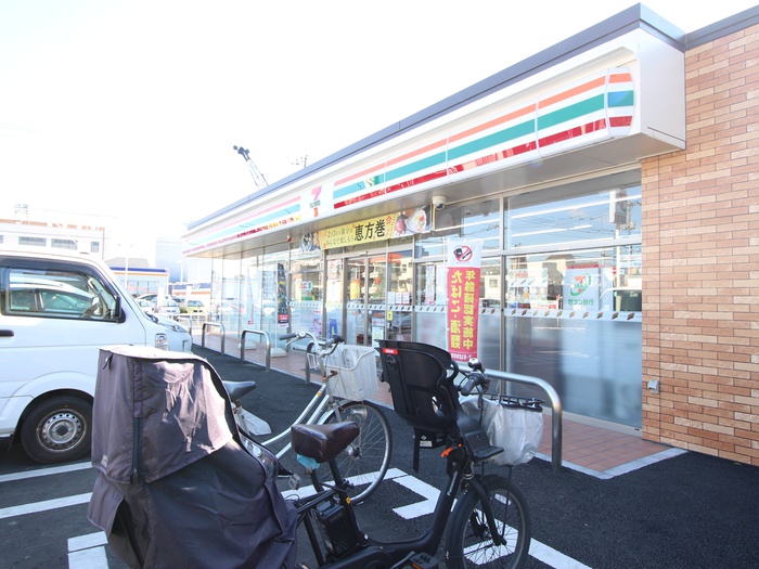 コンビニ　セブンイレブン葛飾南水元4丁目店（コンビニ）まで294m