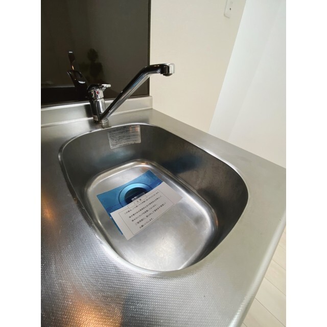 キッチン　明るい色調の室内です