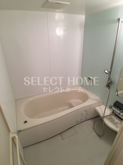 バス・シャワールーム　ゆったり過ごせるお風呂です