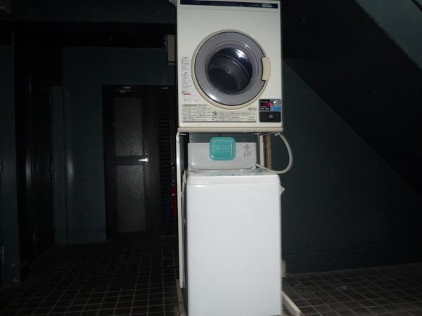 洗面設備　コインランドリー