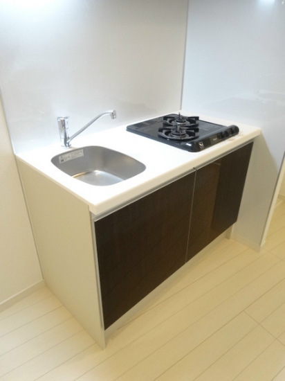 キッチン　【参考】同建物内の別のお部屋の画像です