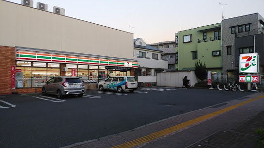 コンビニ　セブンイレブン板橋赤塚新町2丁目店（コンビニ）まで109m
