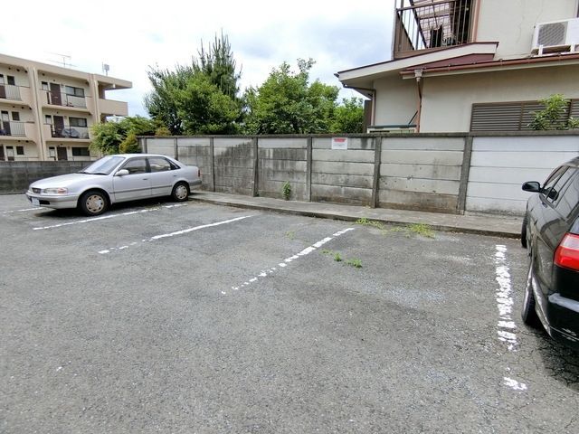 駐車場　駐車場★