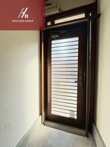 玄関　落ち着いた玄関です