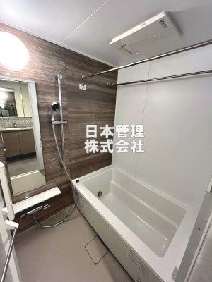 バス・シャワールーム　※別部屋の写真です