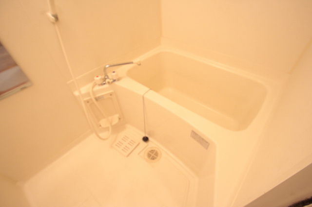 バス・シャワールーム　※別室の参考写真です。