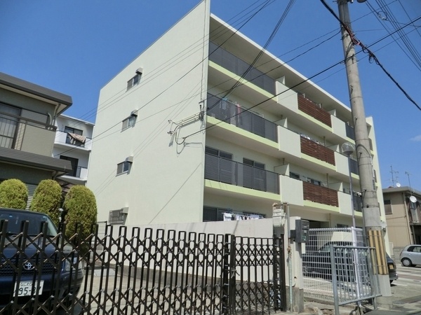 建物外観　敷地内に駐輪場あります！