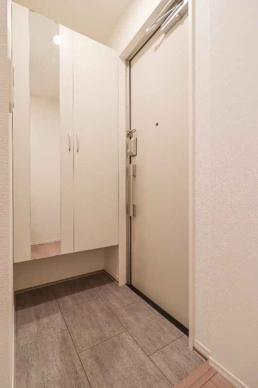 玄関　図面と現状に相違がある場合には現状を優先