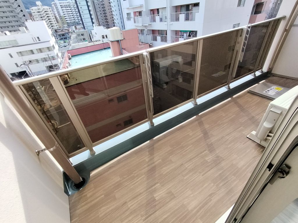 バルコニー　バルコニー