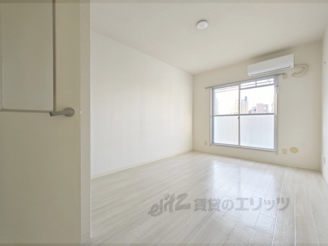 居室・リビング　居室