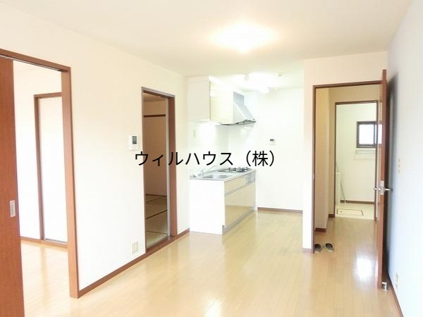 居室・リビング　広々としたリビング！