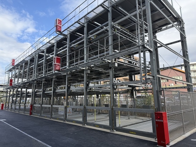 駐車場　駐車場